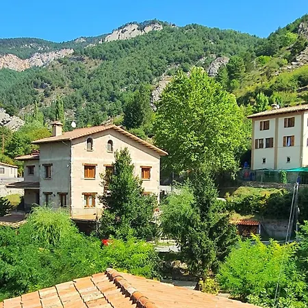 Apartment A Girona Amb Vistes A La Natura Gombren
